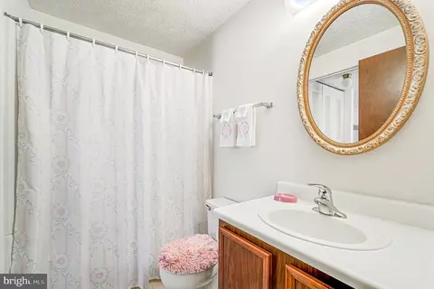 8278 Crestmont Cir, Springfield, VA 22153 photo 15