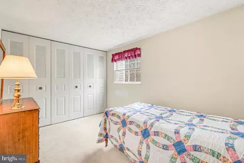 8278 Crestmont Cir, Springfield, VA 22153 photo 13
