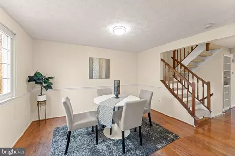 Dining - 1616 Barnstead Dr, Reston, VA 20194 photo 3 of 5