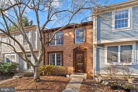 Exterior - 1616 Barnstead Dr, Reston, VA 20194 photo 6 of 11