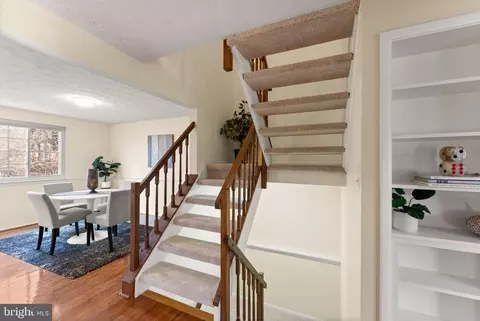 Entry Way - 1616 Barnstead Dr, Reston, VA 20194 photo 2 of 4
