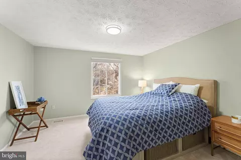 Bedroom - 1616 Barnstead Dr, Reston, VA 20194 photo 2 of 7