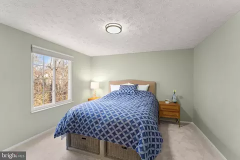 Bedroom - 1616 Barnstead Dr, Reston, VA 20194 photo 1 of 7