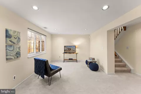 Living - 1616 Barnstead Dr, Reston, VA 20194 photo 7 of 7