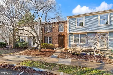 Exterior - 1616 Barnstead Dr, Reston, VA 20194 photo 5 of 11