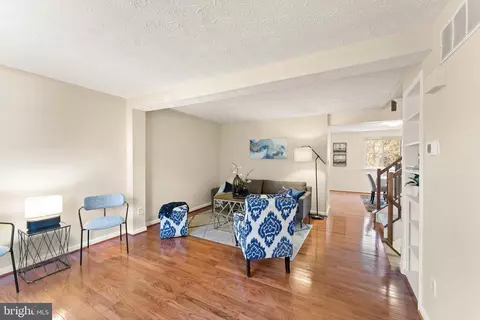 Living - 1616 Barnstead Dr, Reston, VA 20194 photo 2 of 7