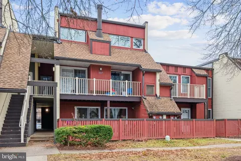 8041 Pantano Pl #21, Alexandria, VA 22309