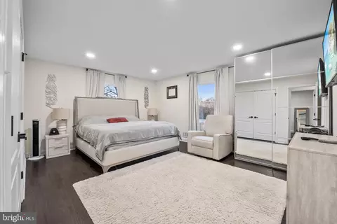 Bedroom - 3017 Leefield Dr, Herndon, VA 20171 photo 1 of 10