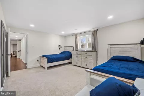 Bedroom - 3017 Leefield Dr, Herndon, VA 20171 photo 7 of 10