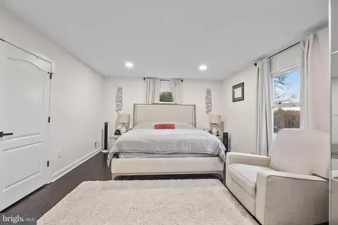 Bedroom - 3017 Leefield Dr, Herndon, VA 20171 photo 2 of 10