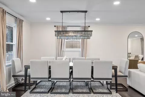 Dining - 3017 Leefield Dr, Herndon, VA 20171 photo 1 of 3