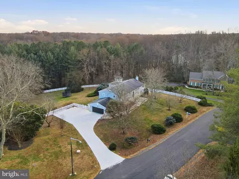 View/Area - 3017 Leefield Dr, Herndon, VA 20171 photo 6 of 7