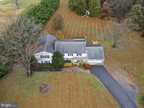 11130 Chapel Rd, Fairfax Station, VA 22039