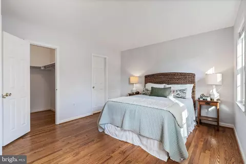 Bedroom - 5264 Bradgen Ct, Springfield, VA 22151 photo 4 of 10