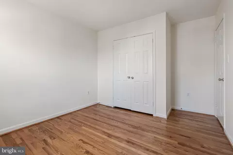 Bedroom - 5264 Bradgen Ct, Springfield, VA 22151 photo 6 of 10