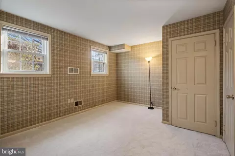 Bedroom - 5264 Bradgen Ct, Springfield, VA 22151 photo 10 of 10