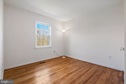 Bedroom - 5264 Bradgen Ct, Springfield, VA 22151 photo 5 of 10