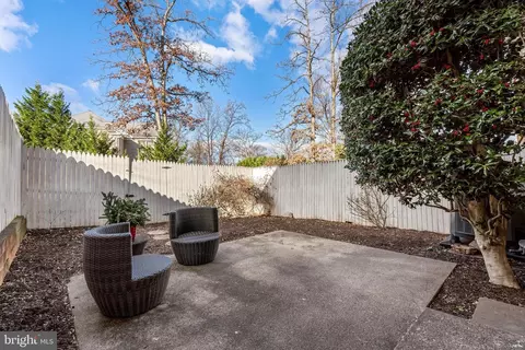 Exterior - 5264 Bradgen Ct, Springfield, VA 22151 photo 3 of 5