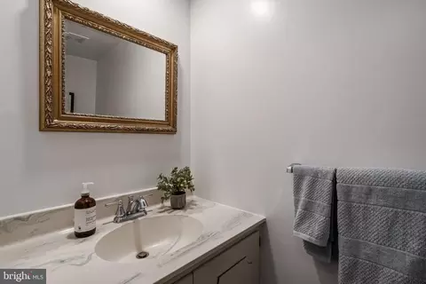 Bath - 5264 Bradgen Ct, Springfield, VA 22151 photo 1 of 4