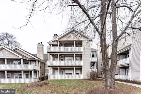 14314 Climbing Rose Way #301, Centreville, VA 20121