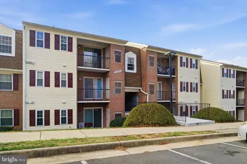 14901 Rydell Rd #303, Centreville, VA 20121