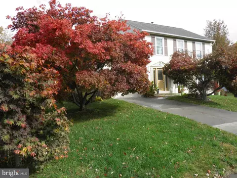 8508 Silverdale Rd, Lorton, VA 22079