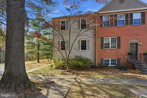 Exterior - 6172 Forest Creek Ct, Springfield, VA 22152 photo 3 of 8