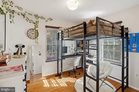 Bedroom - 6172 Forest Creek Ct, Springfield, VA 22152 photo 1 of 6