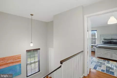 Entry Way - 6172 Forest Creek Ct, Springfield, VA 22152 photo 3 of 5