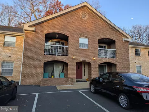 5940 Cove Landing Rd #304, Burke, VA 22015