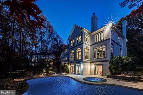 2602 Lasswade Ln, Oakton, VA 22124