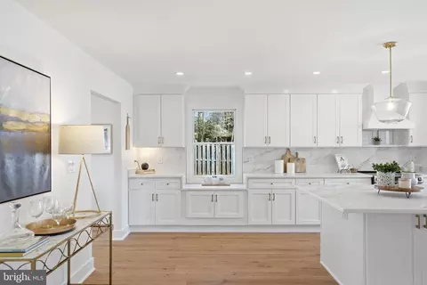 Entry Way - 9077 Brook Ford Rd, Burke, VA 22015 photo 8 of 11