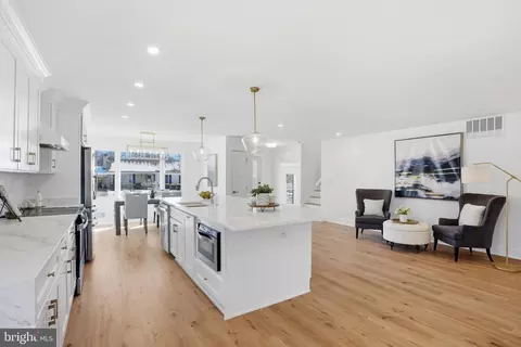 Kitchen - 9077 Brook Ford Rd, Burke, VA 22015 photo 6 of 6