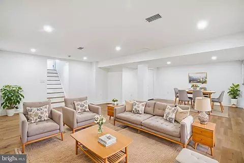 Living - 9077 Brook Ford Rd, Burke, VA 22015 photo 7 of 7