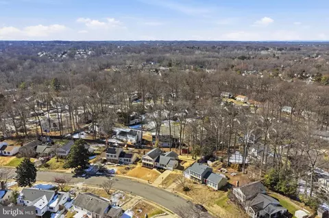 View/Area - 9077 Brook Ford Rd, Burke, VA 22015 photo 2 of 3