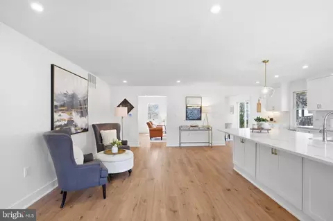 Entry Way - 9077 Brook Ford Rd, Burke, VA 22015 photo 3 of 11