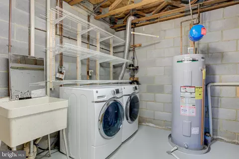 Other - 11908 Barrel Cooper Ct, Reston, VA 20191 photo 16 of 17