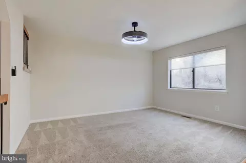 Living - 11908 Barrel Cooper Ct, Reston, VA 20191 photo 2 of 4