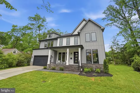 2530 Stuart Pl, Falls Church, VA 22046