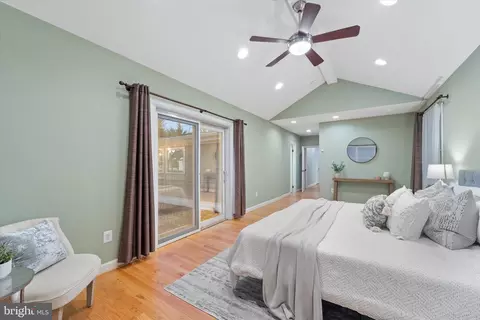 Bedroom - 6609 Wren Dr, Springfield, VA 22150 photo 1 of 5