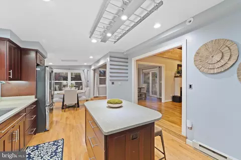 Other - 6609 Wren Dr, Springfield, VA 22150 photo 5 of 12