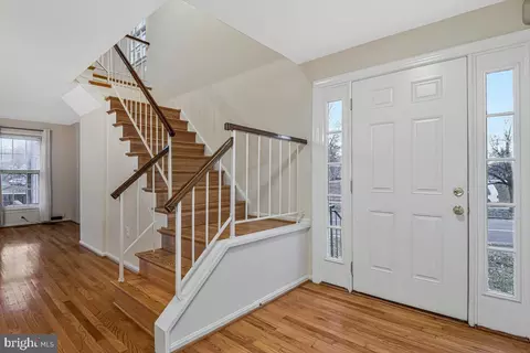 Entry Way - 7865 Parthian Ct, Springfield, VA 22153 photo 2 of 5