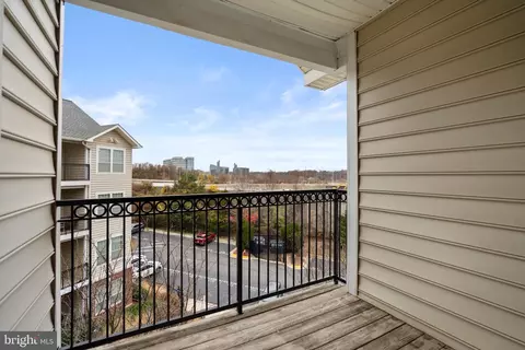 1570 Spring Gate Dr #7406, Mclean, VA 22102 photo 24