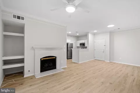 1570 Spring Gate Dr #7406, Mclean, VA 22102 photo 7