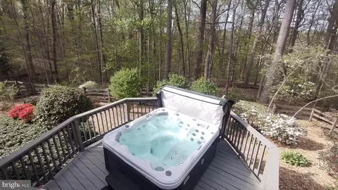 Exterior - 6104 Harmon Pl, Springfield, VA 22152 photo 6 of 21