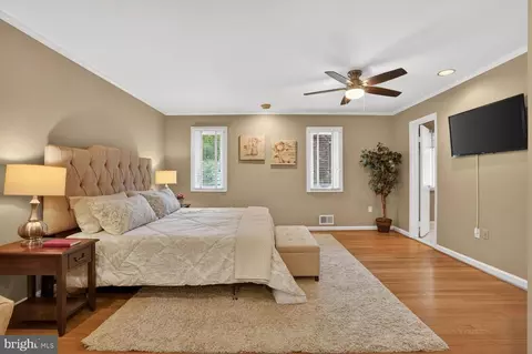 Bedroom - 6104 Harmon Pl, Springfield, VA 22152 photo 2 of 11