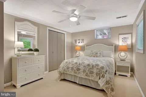 Bedroom - 6104 Harmon Pl, Springfield, VA 22152 photo 9 of 11