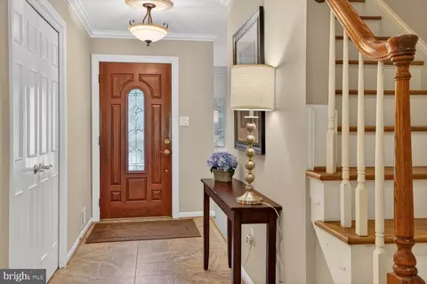 Entry Way - 6104 Harmon Pl, Springfield, VA 22152 photo 8 of 10