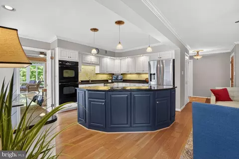 Kitchen - 6104 Harmon Pl, Springfield, VA 22152 photo 3 of 10