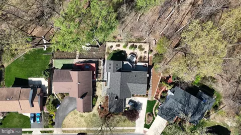 View/Area - 6104 Harmon Pl, Springfield, VA 22152 photo 2 of 2